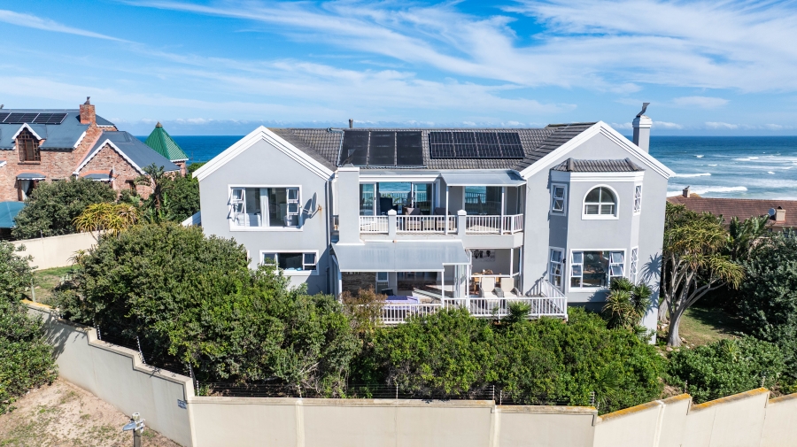 4 Bedroom Property for Sale in West Beach Eastern Cape